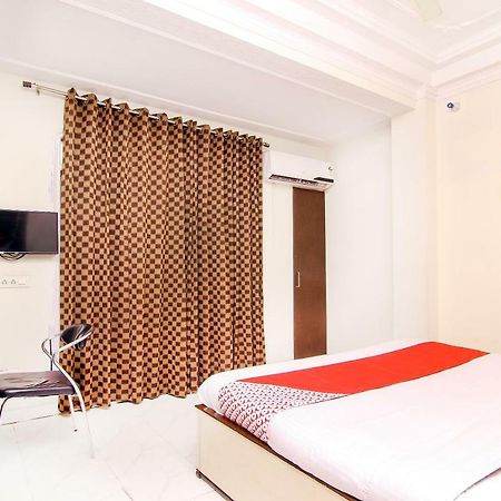 Oyo 14345 Hotel Panchsheel Waranasi Zewnętrze zdjęcie