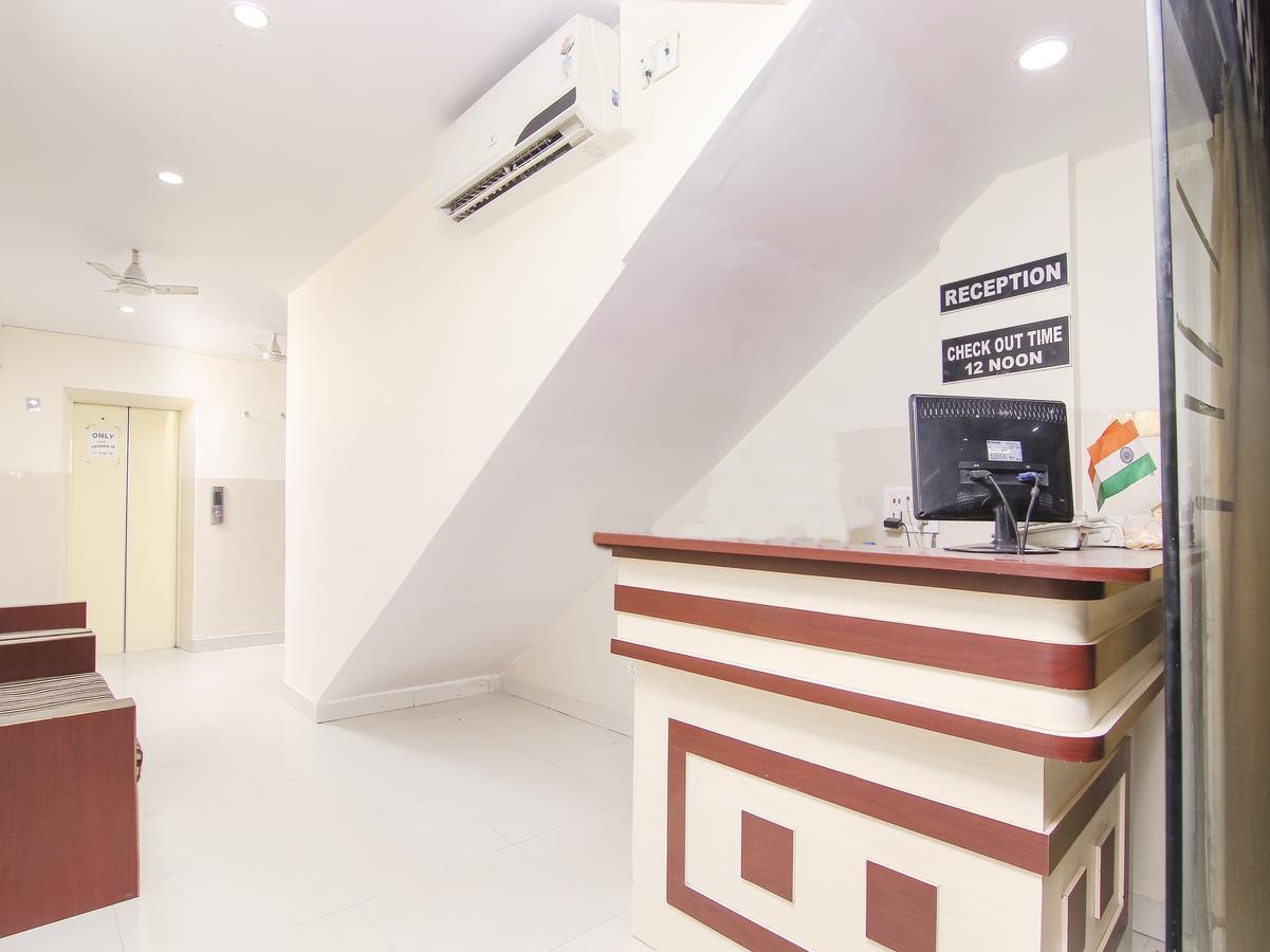 Oyo 14345 Hotel Panchsheel Waranasi Zewnętrze zdjęcie